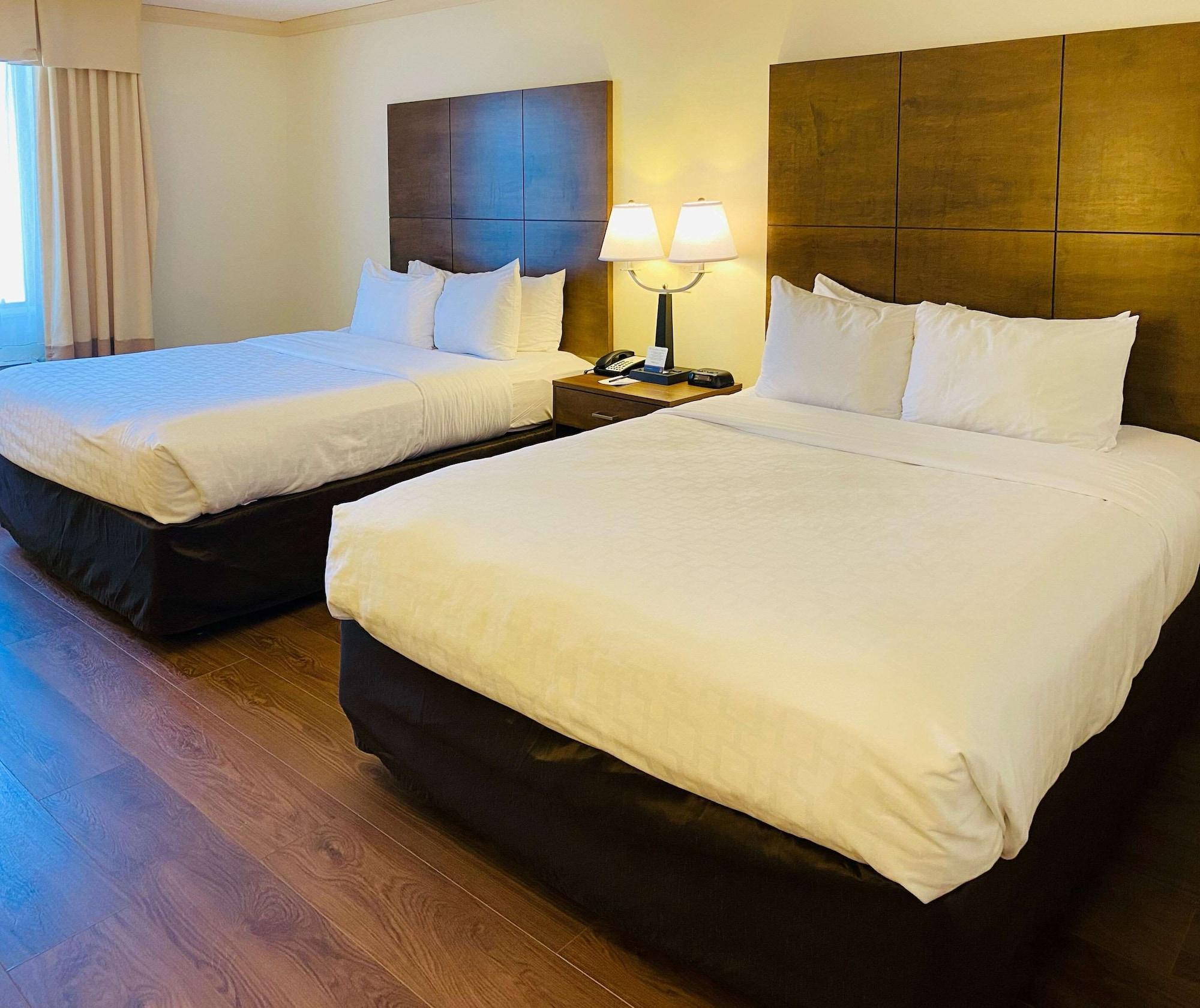 Clarion Hotel & Conference Center Toms River Bagian luar foto