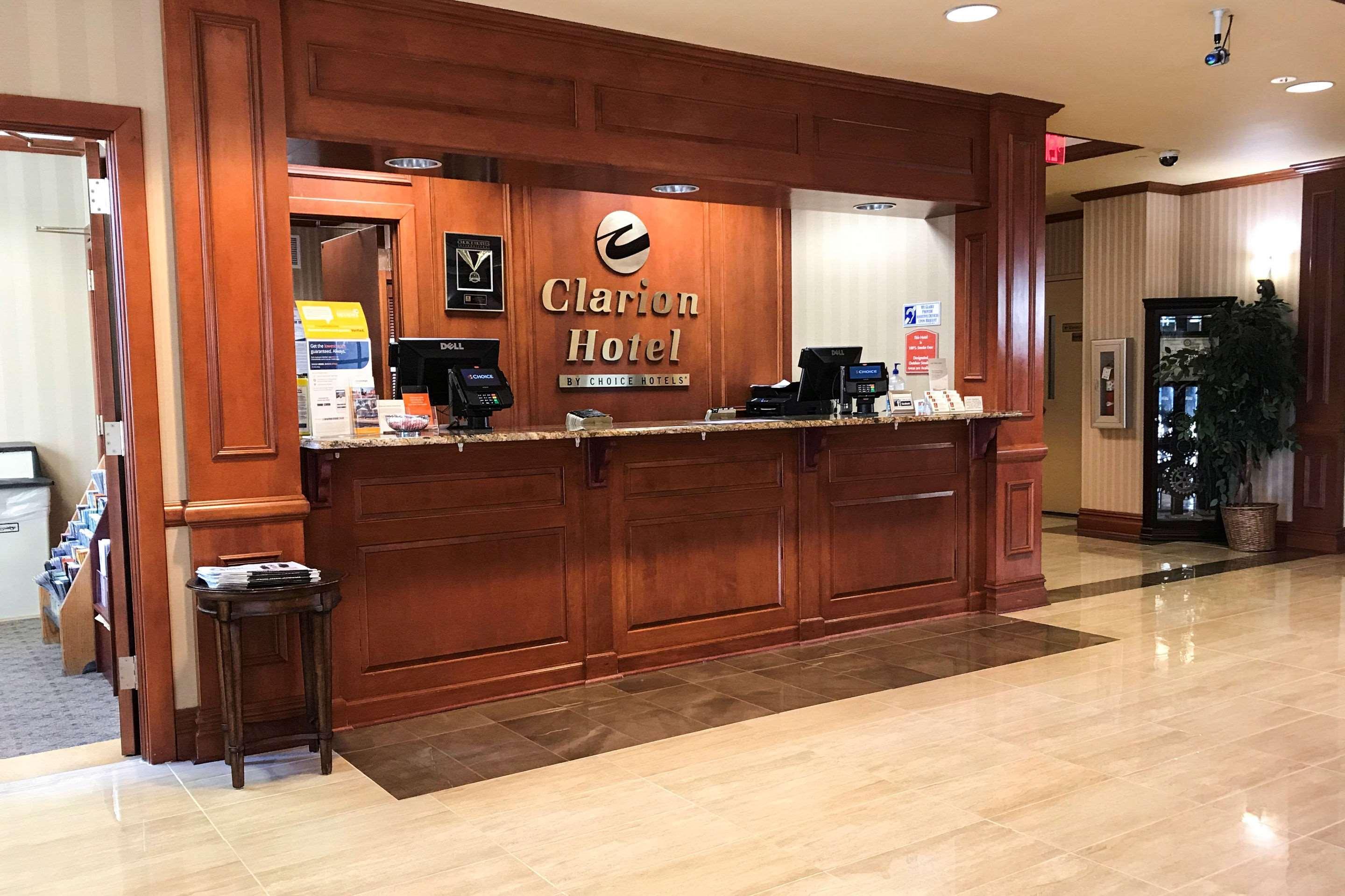 Clarion Hotel & Conference Center Toms River Bagian luar foto